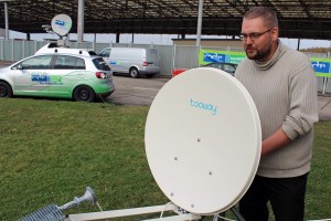 Unser Lebensretter: Die Satellitenschüssel Unser Lebensretter: Die Satellitenschüssel
